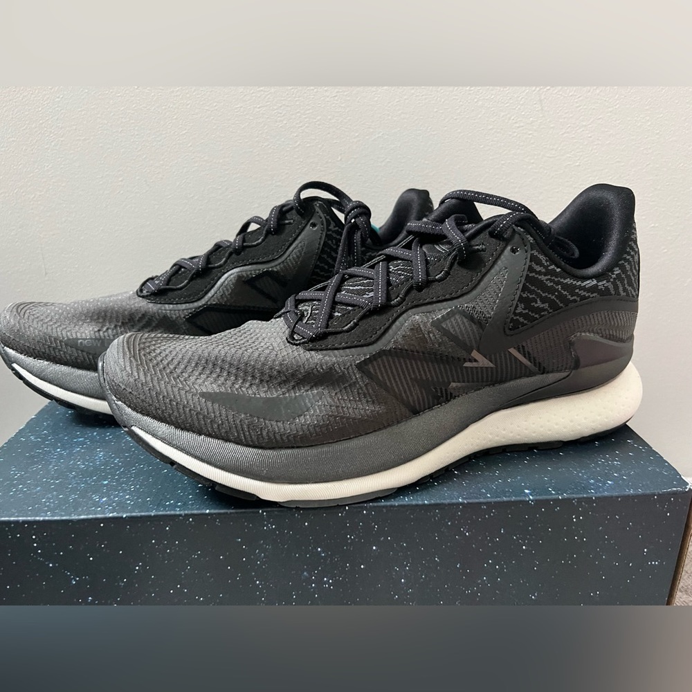 NEW BALANCE LERATO RUNNING SNEAKERS